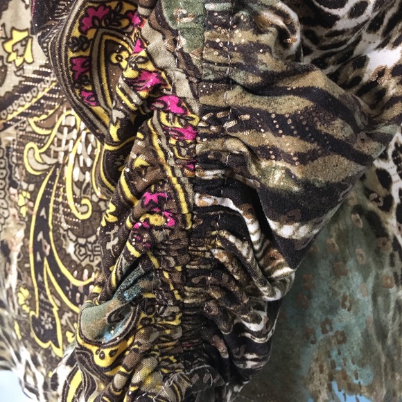 3 for $75!!! Peter Nygård Animal print blouse, size Medium. - Picture 3 of 5